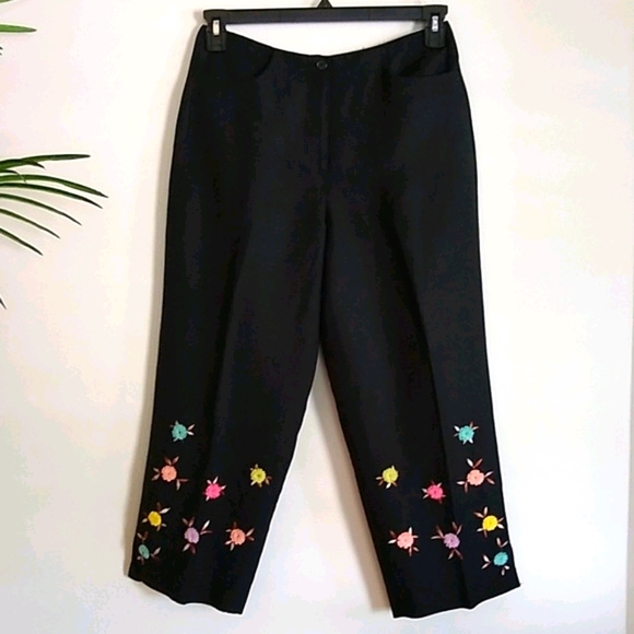 Larry Levine SPT Black Linen Embellished Capris 6 - Picture 2 of 8